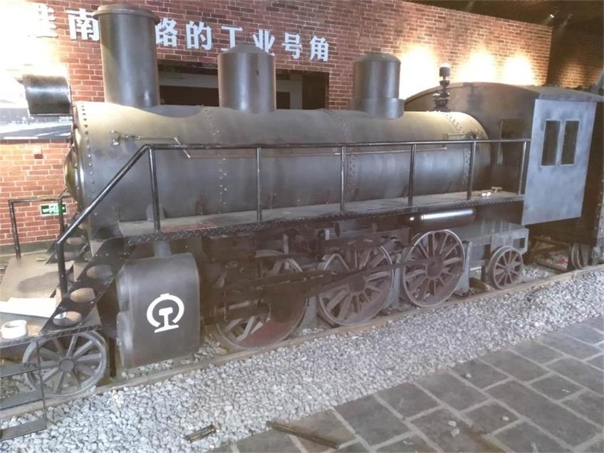 肃南裕蒸汽火车模型